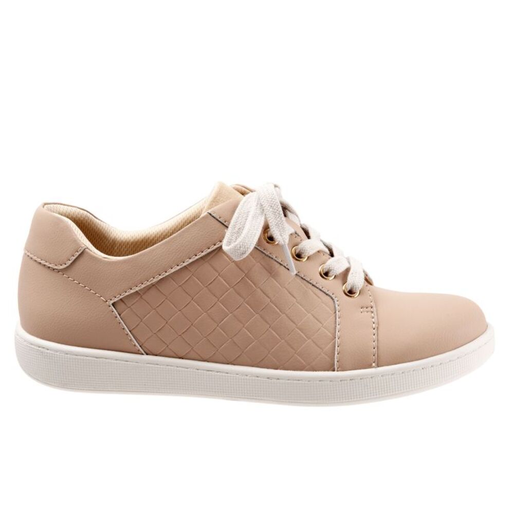 Trotters Womens Adore Beige Shoes (NWT)